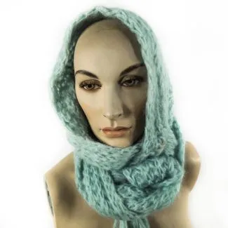 Vintage uldtørklæde/hue i fin lyseblå farve fra Vagn