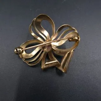 Otte karat guldbroche med perle  fra Siersbøl (3,2)