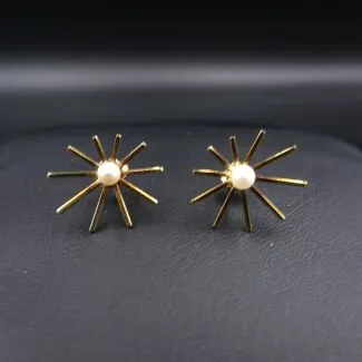 Vintage stråle ørestikkere med perle i 8 karat guld