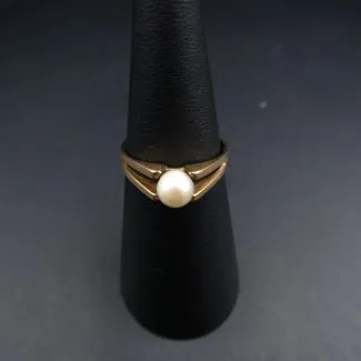 Vintage guldring med ægte perle