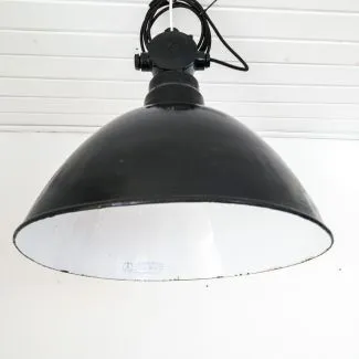 Stor flot industri lampe i sort med hvid emalje