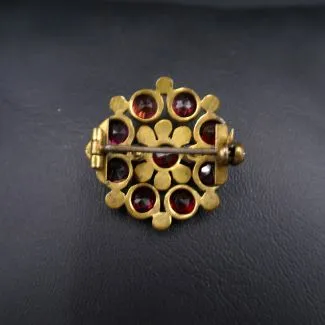 Ældre vintage broche med røde granat-sten (2,5)