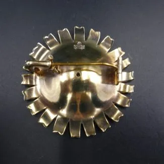 Den største af Michelsens buede marguerit brocher 5,2