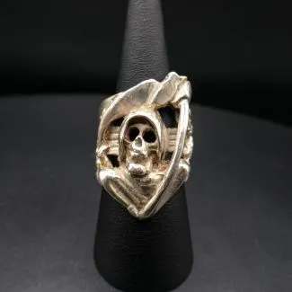 Kæmpe designer sølvring med rock n´roll motiv