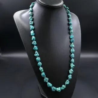 Lang halskæde med broget blå turkis