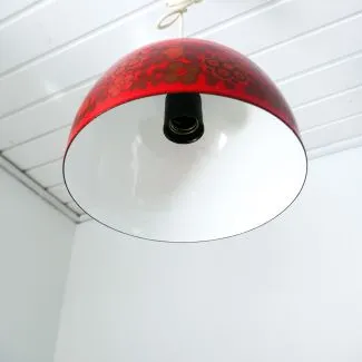 Rød vintage emaljependel fra Kaj Franck 