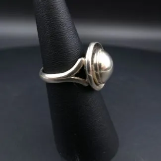 Rund sølvring med oxyderet kant fra N.E. From (54)