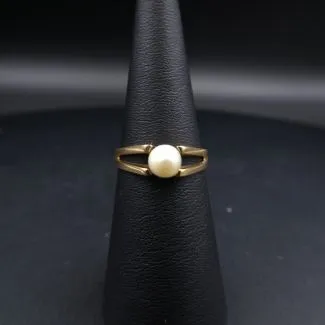 Vintage 14 karat guldring med ægte perle (52)