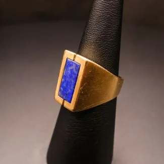 Kraftig vintage guldring fra Siersbøl med Lapis Lazuli