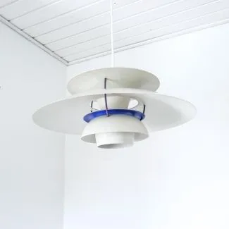 Original hvid PH 5 pendel produceret hos Louis Poulsen