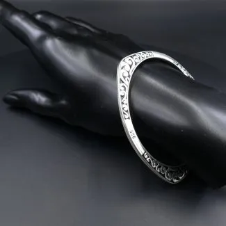 Trekantet og kraftigt fast armbånd i sterling sølv (6,6)