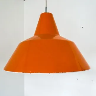 Stor værkstedspendel i appelsin orangefarvet emalje