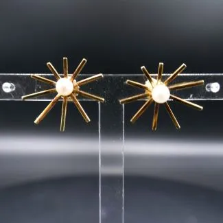 Vintage stråle ørestikkere med perle i 8 karat guld