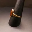 Vintage otte karat guldring prydet med karneol 