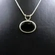 Sølvhalskæde med stort onyx vedhæng fra From
