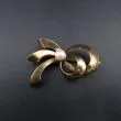 Vintage otte karat sløjfe broche med perle fra Siersbøl - ekstra foto