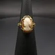 Antik guldring med camé i 14 karat (2)