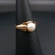 Vintage otte karat guldring fra Siersbøl med perle
