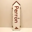 Vintage emaljeskilt "Perron 4"