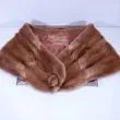 Vintage mink stola i lys brun mink med knaplukning