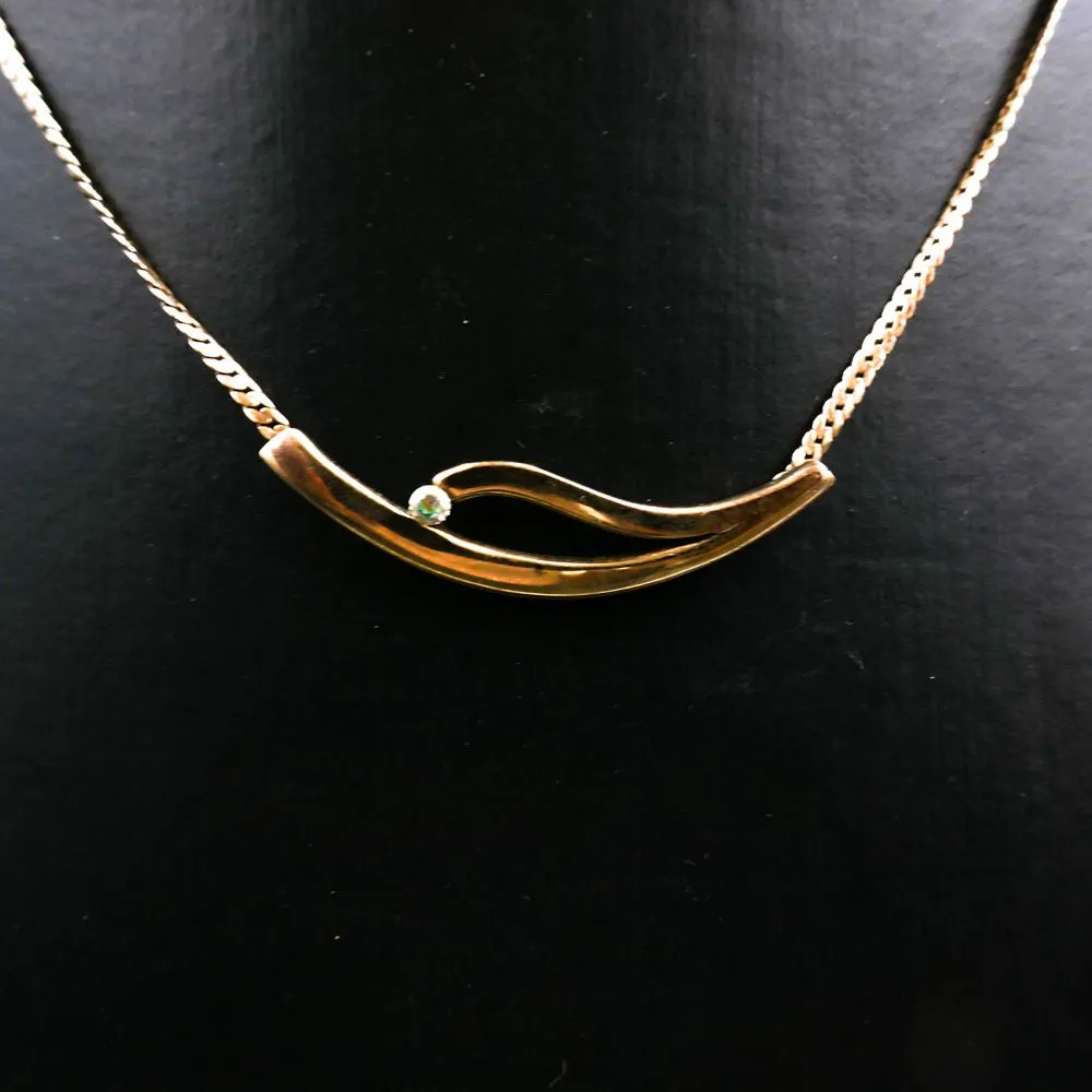 Vintage kraftig otte karat guldhalskæde med integreret vedhæng fra Aagaard 