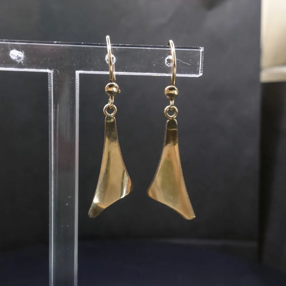 Vintage ørehængere udført i otte karat guld