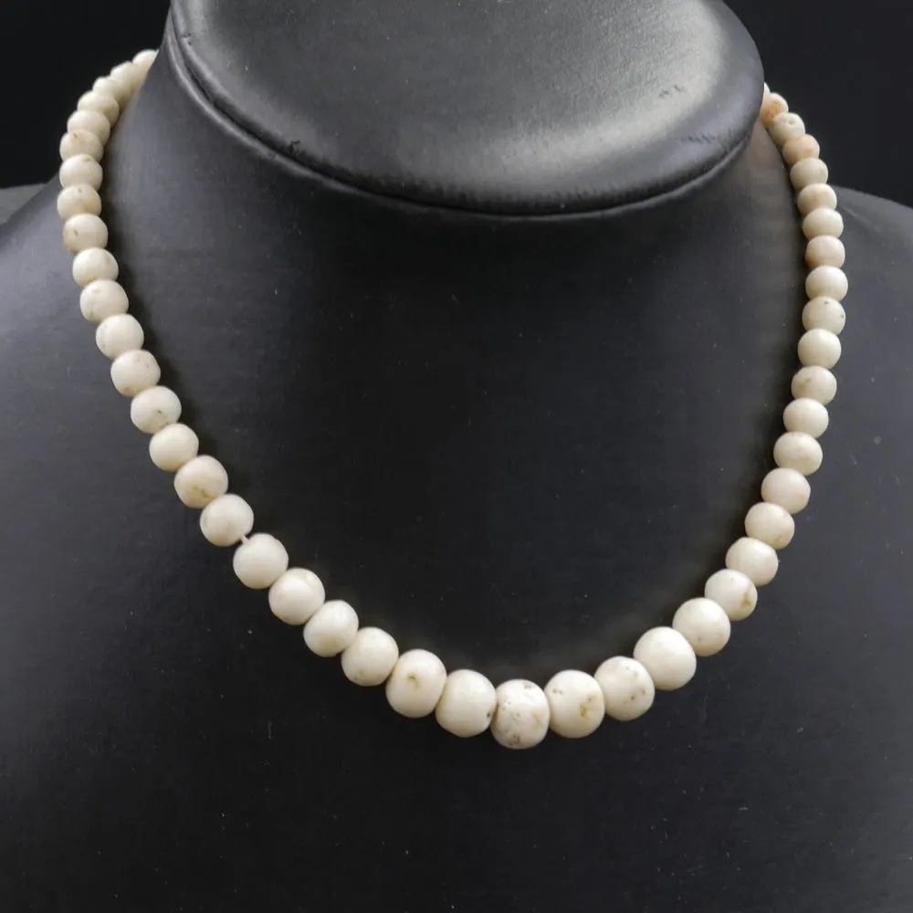 Vintage halskæde med ægte naturlige koral