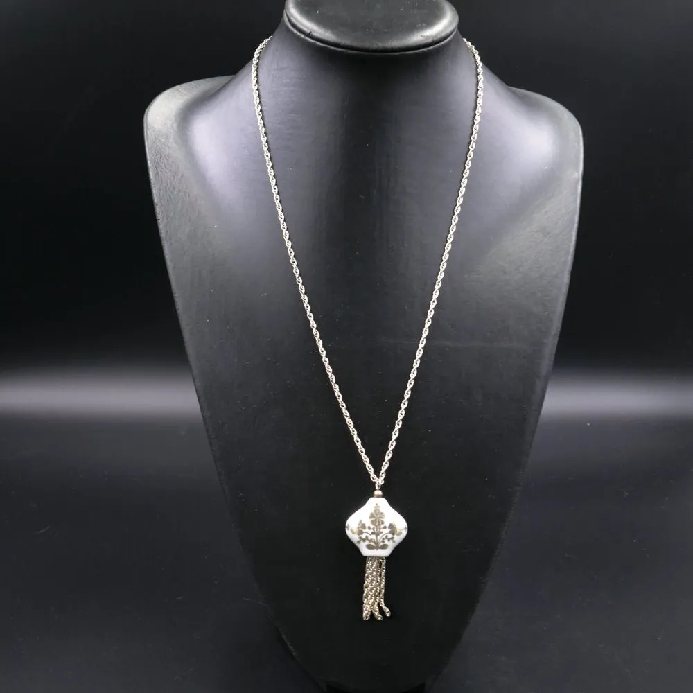 Vintage designer halskæde i porcelæn og sterling sølv fra Anne Marie Ødegaard.