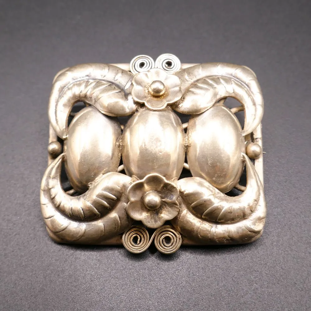 Meget smuk antik sølv broche 