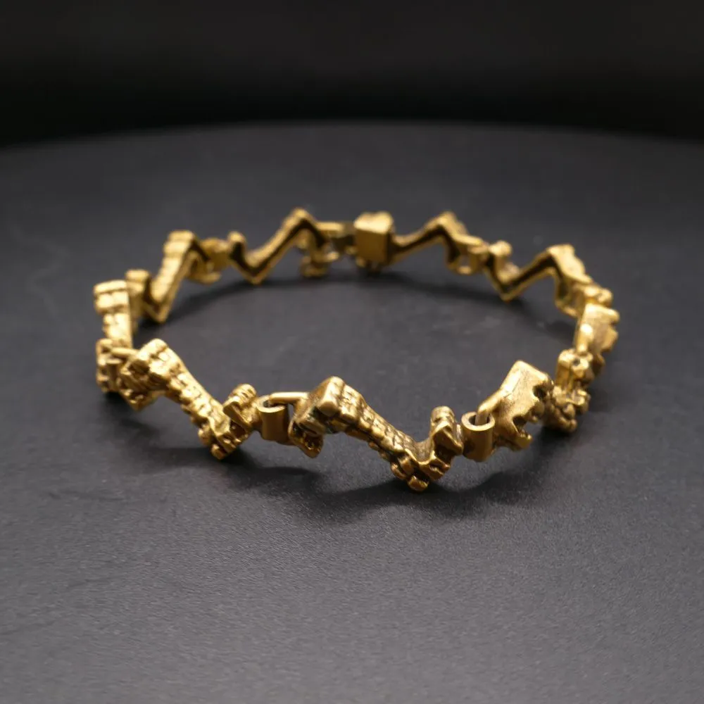 Lækkert skulpturelt design armbånd. Finsk vintage