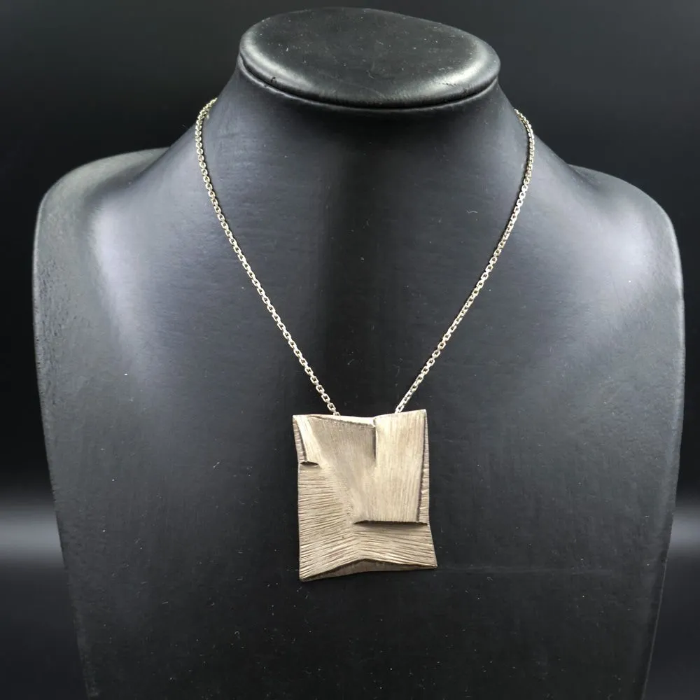 Vintage, designer sølv-vedhæng/broche i halskæde!