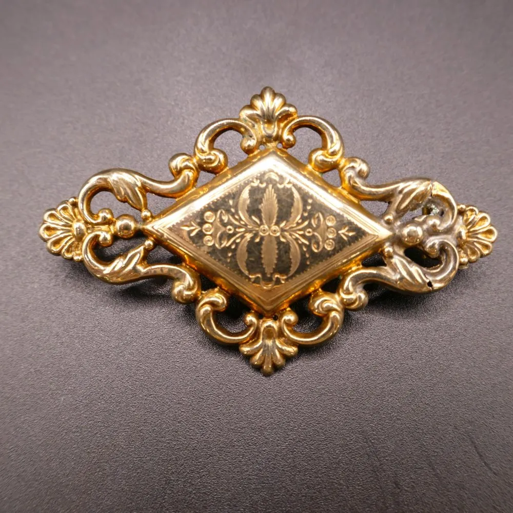 Antik broche med en kraftig forgyldning (rolled gold)