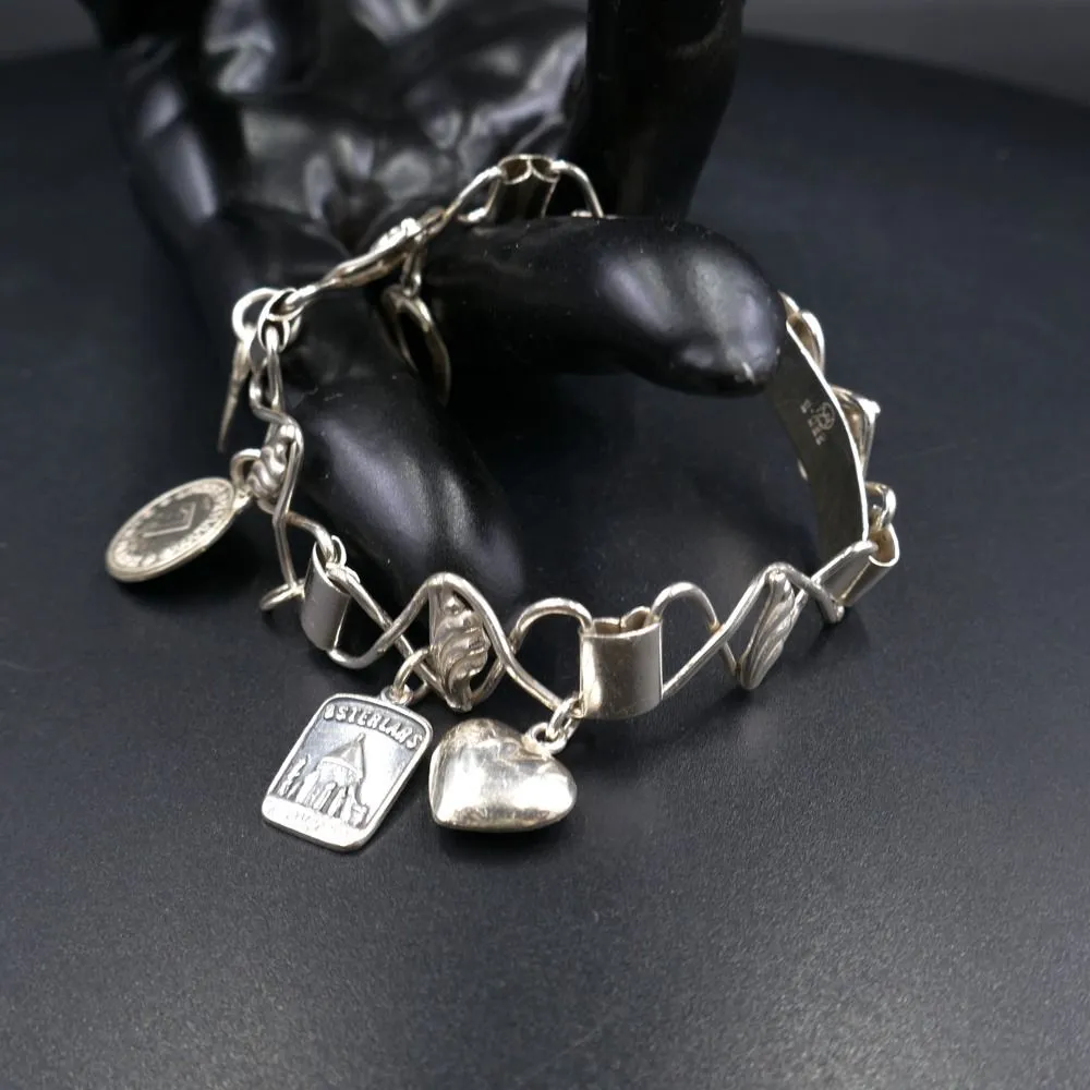 Veilskov vintage sølvarmbånd med de charms