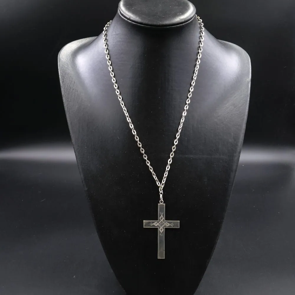 Antik sølv kors i kraftig halskæde fra William Fuglede.