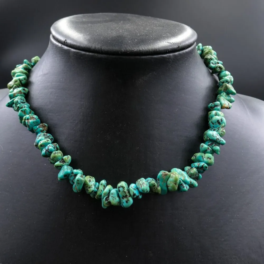 Vintage halskæde med ægte lyseblå turkis 