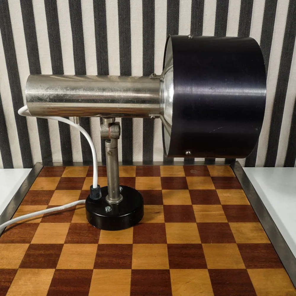 Vintage væglampe i stål samt sortlakeret skærm/fod med reflektor-inderskærm