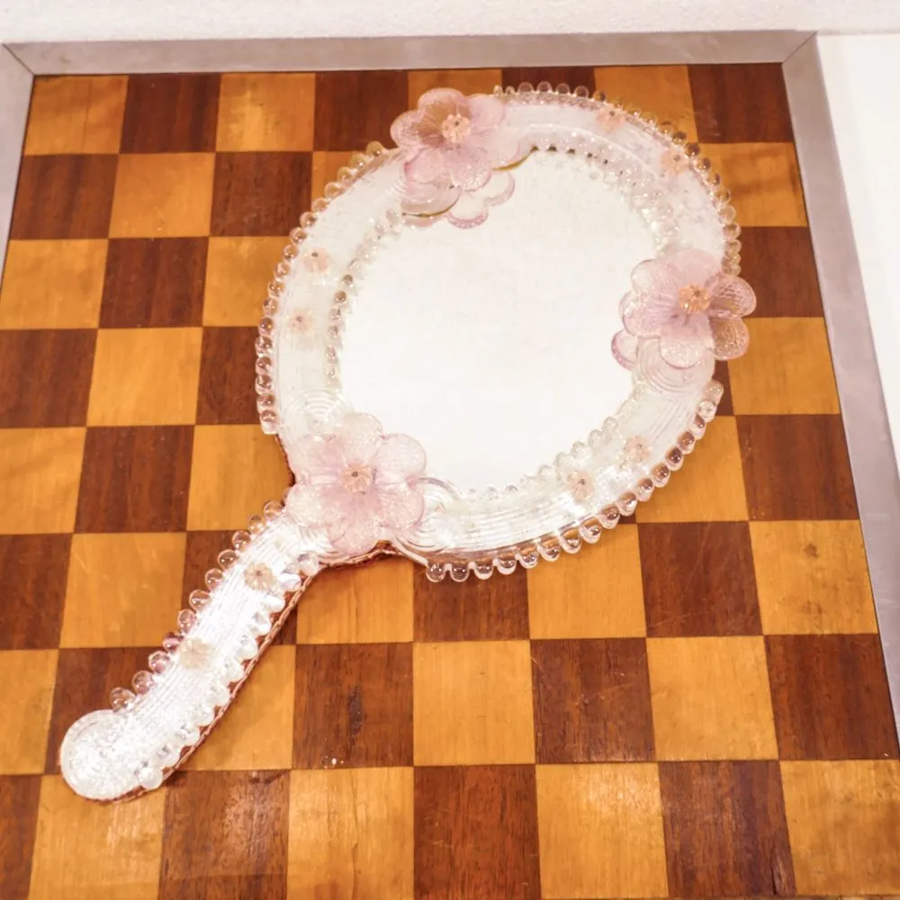 Venetiansk håndspejl med fine rosetter