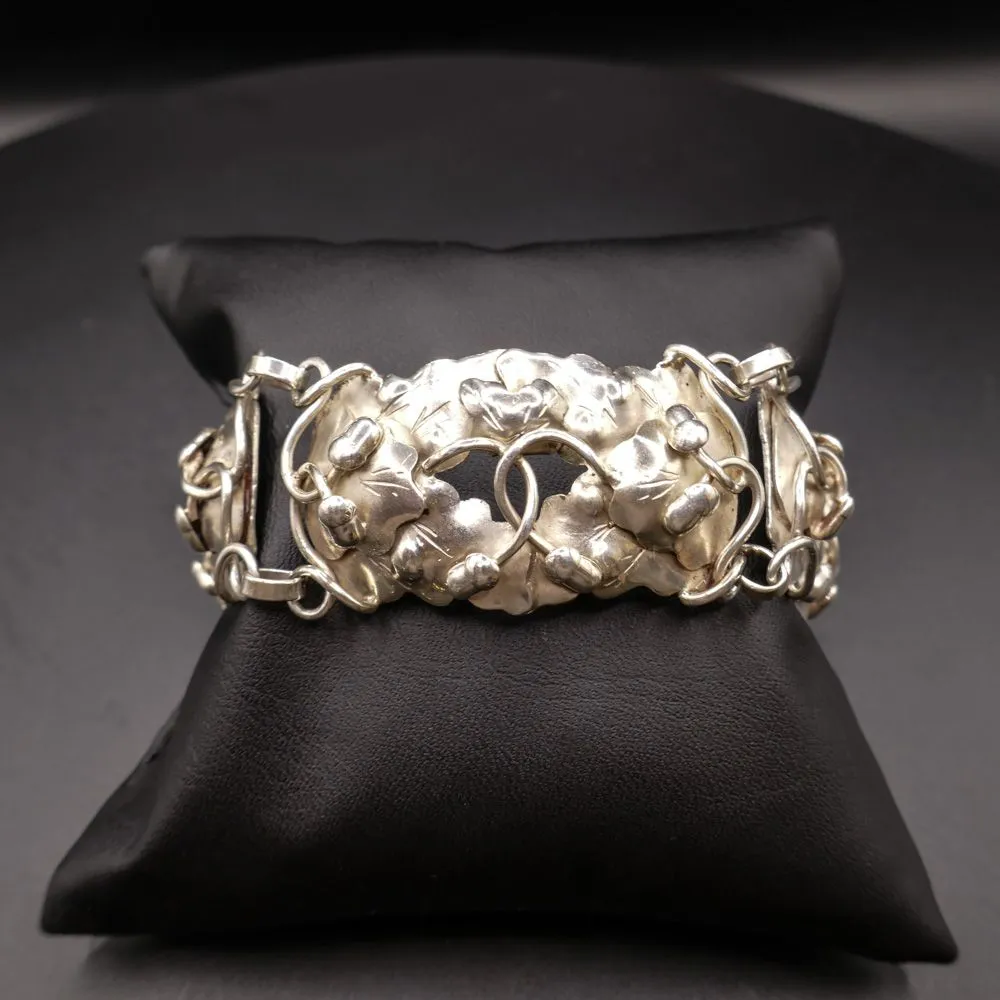 Vintage leddelt sølv armbånd med de fineste detaljer